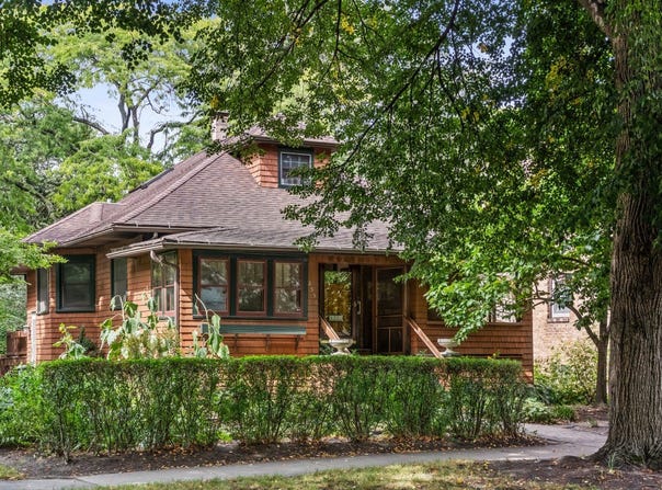 2330 Brown Avenue, Evanston, IL 60201