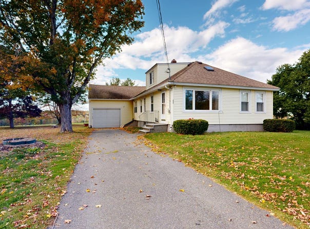 409 Main Street, Monmouth, ME 04259