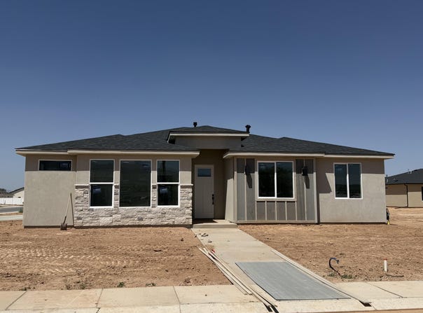 4945 N 970 E, Enoch, UT 84721