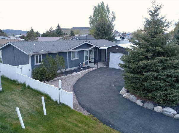 471 N Eighth E, Soda Springs, ID 83276