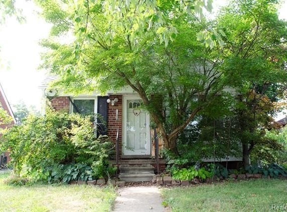 1833 Mayburn Street, Dearborn, MI 48128