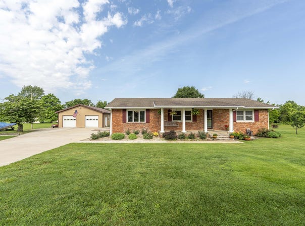 419 E Northview Circle E, Fair Grove, MO 65648