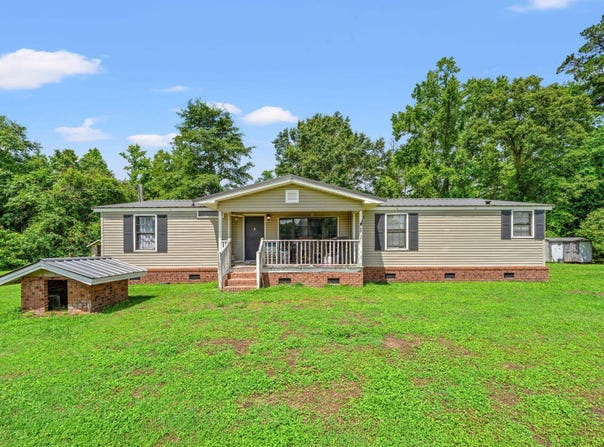 875 Mount Olive Church Rd., Nichols, SC 29581