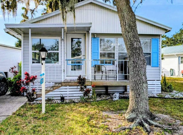 6237 Carl Shepard Dr, Ruskin, FL 33570