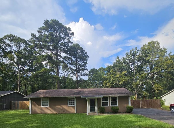 11312 Vine St, Shannon Hills, AR 72103