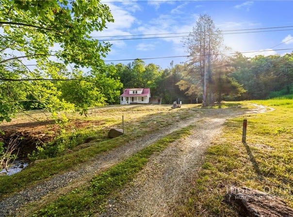 657 Lawrence Greene Road, Deep Gap, NC 28618