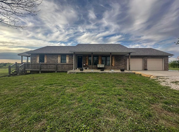 783 NW 43p Road, Clinton, MO 64735