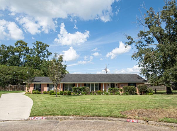 2080 Higgins Circle, Beaumont, TX 77706