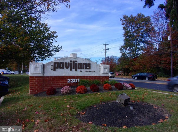 2301 E EVESHAM AVE, VOORHEES, NJ 08043