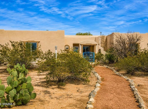 4300 Diamondback Drive, Las Cruces, NM 88011