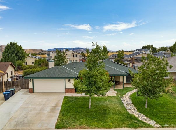 906 S Green Street, Tehachapi, CA 93561