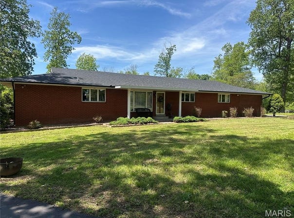 164 Geroid Court, Jackson, MO 63755