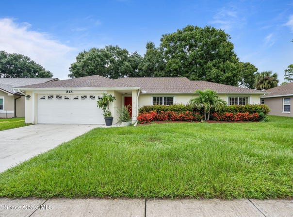 816 Hunters Creek Drive, Melbourne, FL 32904
