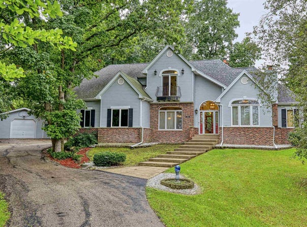 3115 Hawks Haven Trail, DeForest, WI 53532