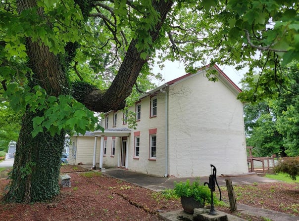 10642 State Road 48, Sunman, IN 47041