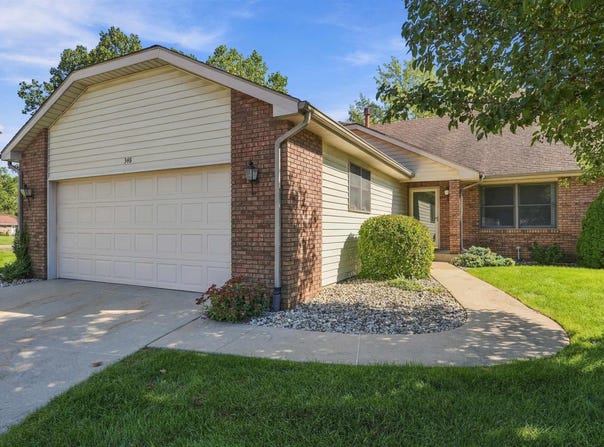 348 Channelview Drive, Warsaw, IN 46580-2171