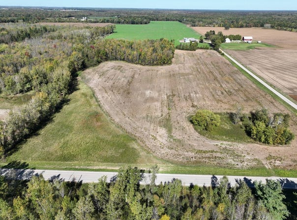 Dumke Lane, Abrams, WI 54101