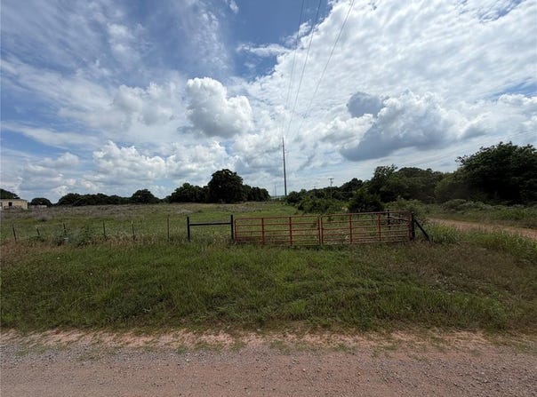 E 850 Road, Chandler, OK 74834