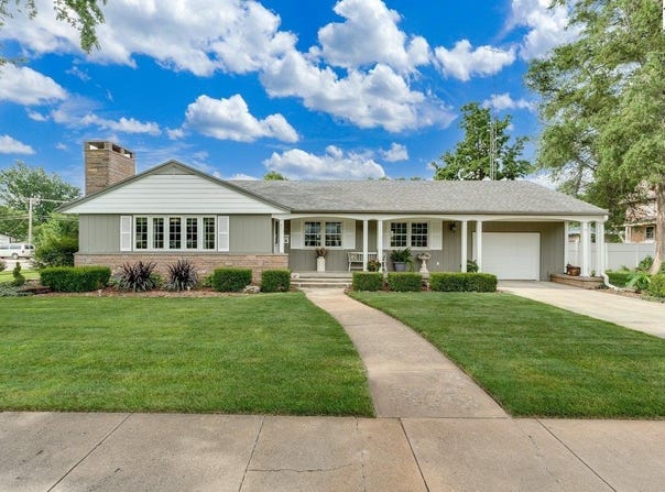 321 E Main St, Sterling, KS 67579