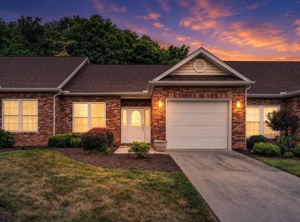 73 Cypress Ct, Roanoke, VA 24019