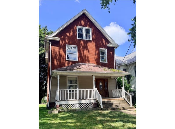 925 Morton St, New Castle, PA 16101