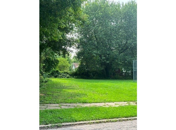 W 38th Street, Ashtabula, OH 44004