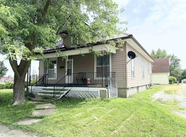 414 E Sheridan Avenue, Centerville, IA 52544