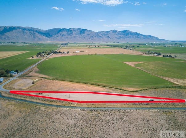 2900 N 3520 W, Moore, ID 83255