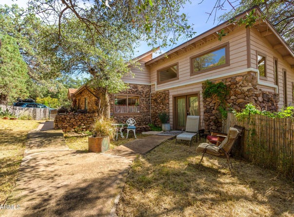 2267 W MULE Pass, Bisbee, AZ 85603