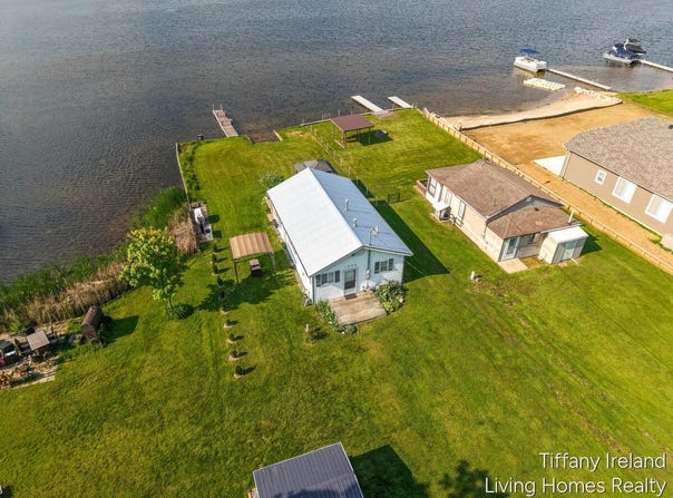1996 Shore Drive, Orleans, MI 48865