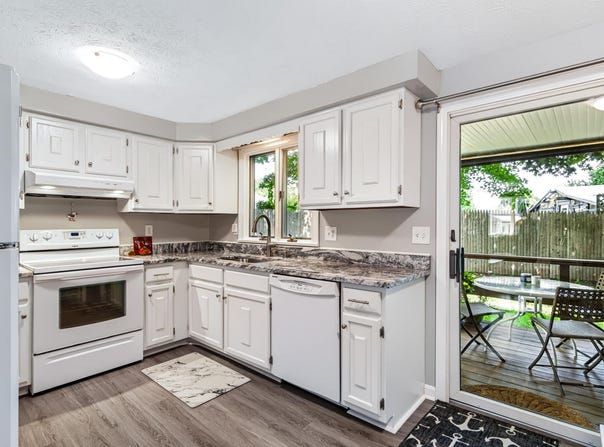 1372 Post Road, Wells, ME 04090