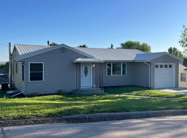 2020 O Street, Ord, NE 68862