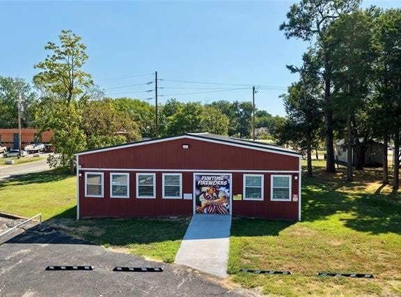 514 N Main Street, Eufaula, OK 74432
