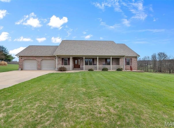 243 Eagle Ridge Lane, Jackson, MO 63755