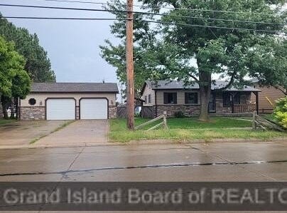1009 S Wabash Ave, Hastings, NE 68901