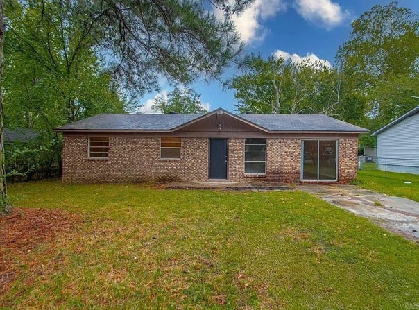 17 Compass Point St, Sherwood, AR 72120