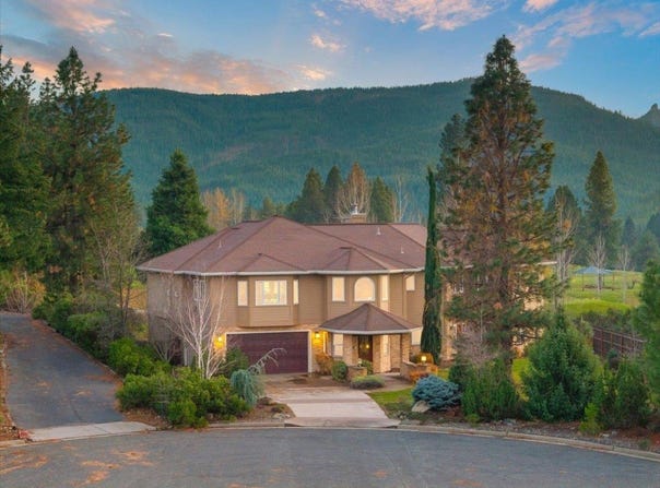 852 Deas Way, Mount Shasta, CA 96067