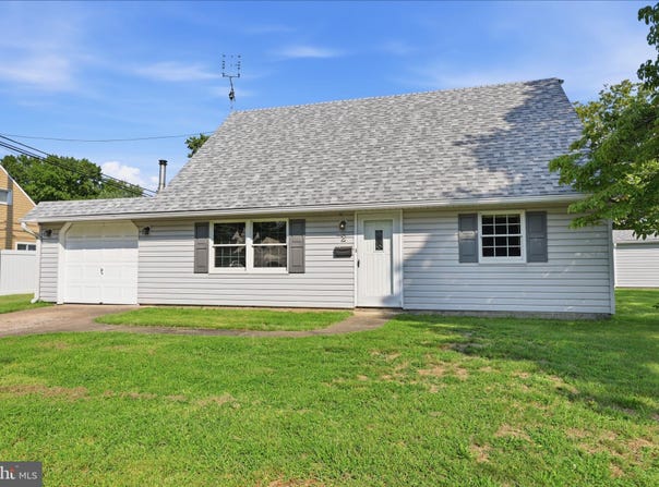 2 TIMOTHY Lane, LEVITTOWN, PA 19054