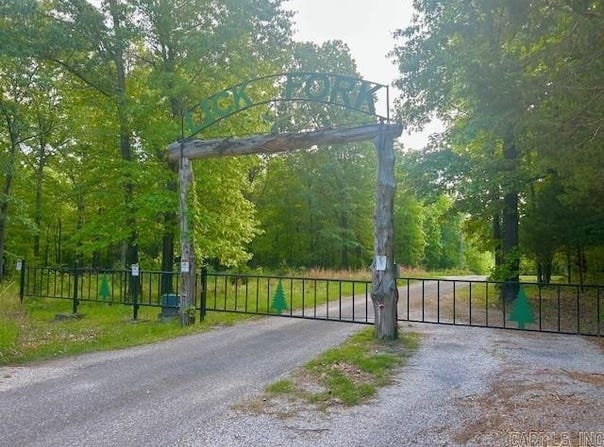 Lick Fork Drive, Mountain View, AR 72560