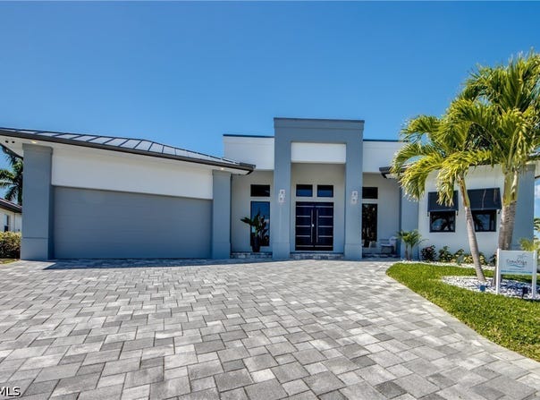 2746 SW 37th Terrace, Cape Coral, FL 33914