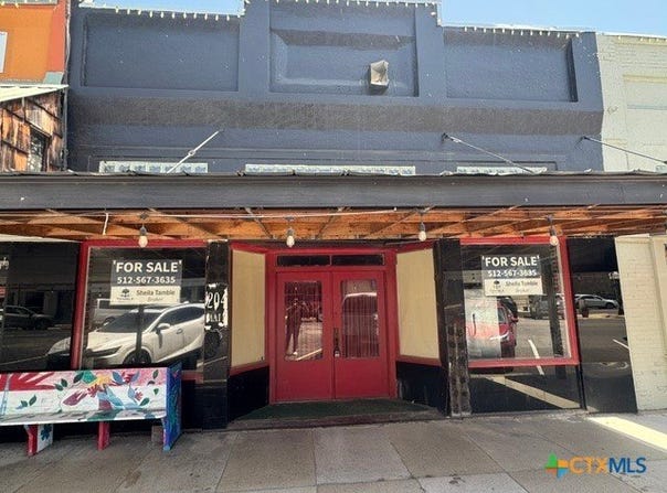 204 Main Street, Smithville, TX 78957