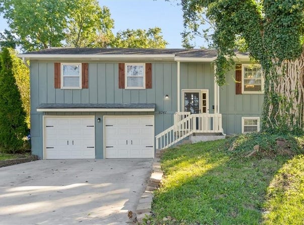 9341 Mullen Road, Lenexa, KS 66215