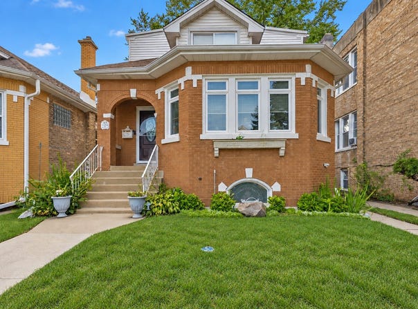 1338 Home Avenue, Berwyn, IL 60402