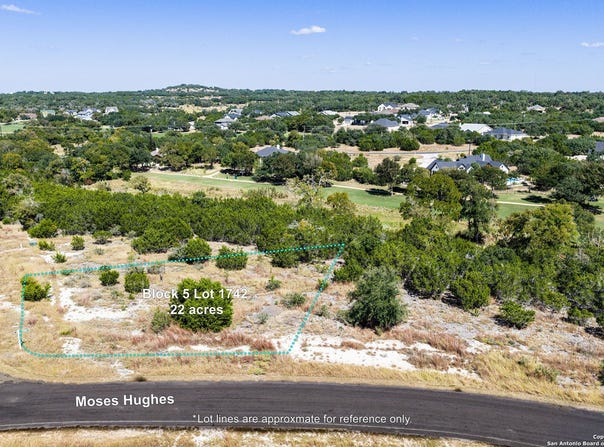 123 Levi English, Blanco, TX 78606