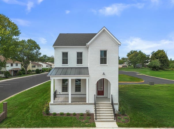 1 MAIN Street, MANASSAS, VA 20110