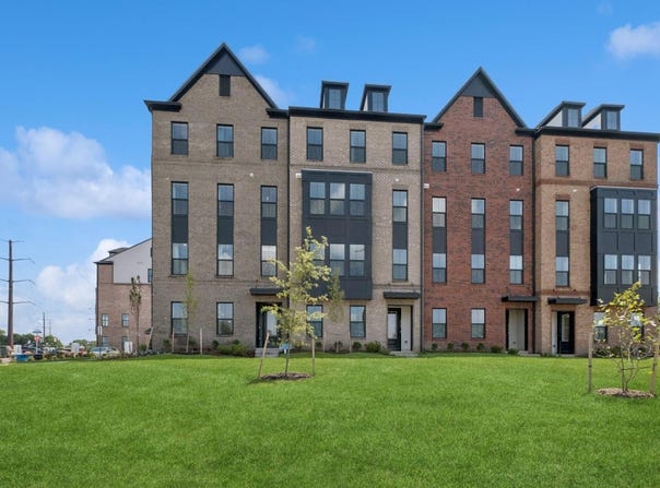 14980 DECO CIR, CHANTILLY, VA 20151