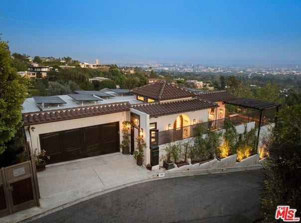 1380 Summitridge Pl, Beverly Hills, CA 90210
