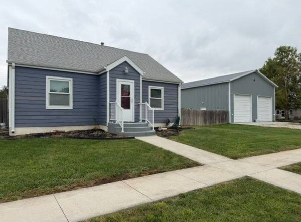 247 4th st, Hampton, NE 68843