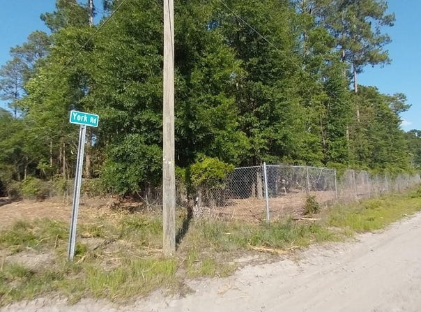 5540 York Rd, Marion, SC 29571