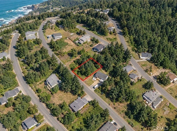 105 Shaker, Shelter Cove, CA 95589